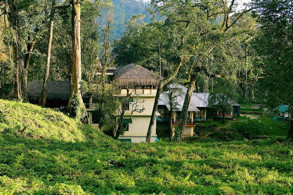 מונאר Deep Woods Resort חדר תמונה