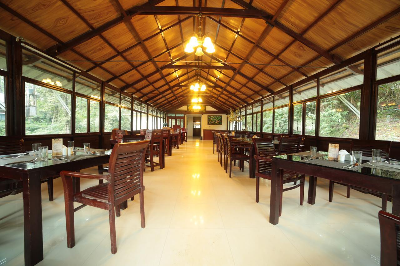 מונאר Deep Woods Resort מראה חיצוני תמונה
