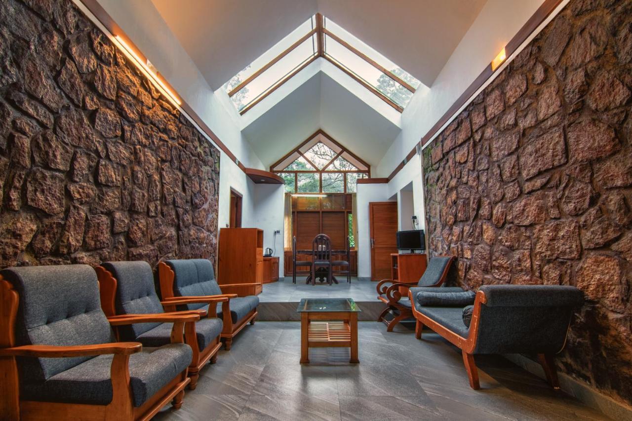 מונאר Deep Woods Resort מראה חיצוני תמונה