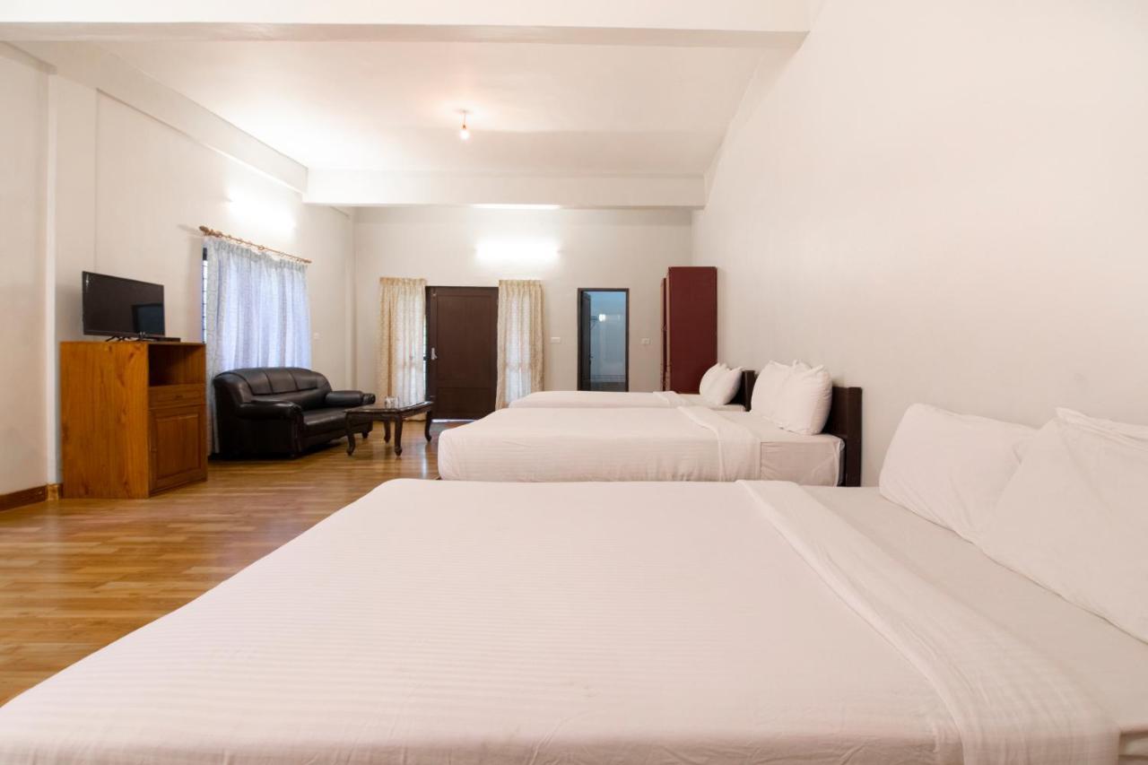 מונאר Deep Woods Resort מראה חיצוני תמונה
