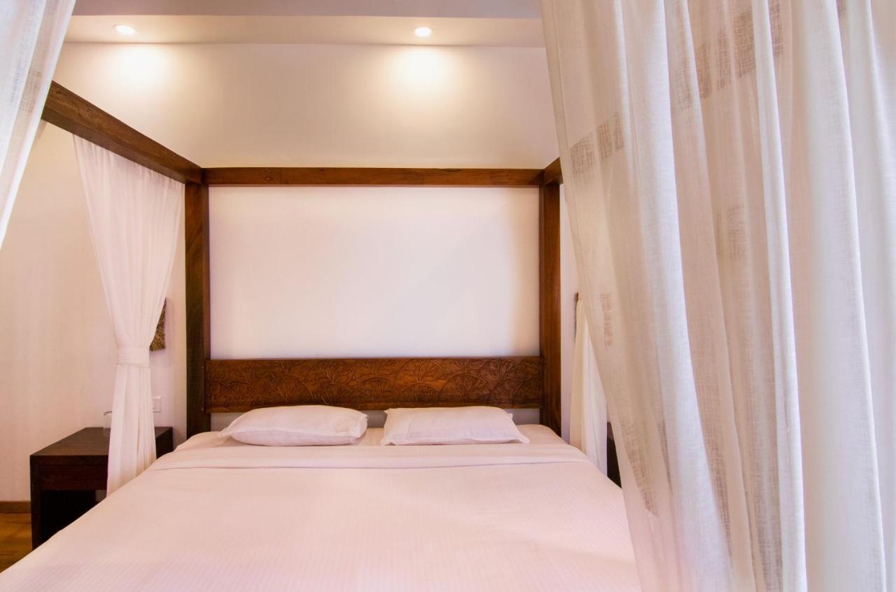 מונאר Deep Woods Resort מראה חיצוני תמונה