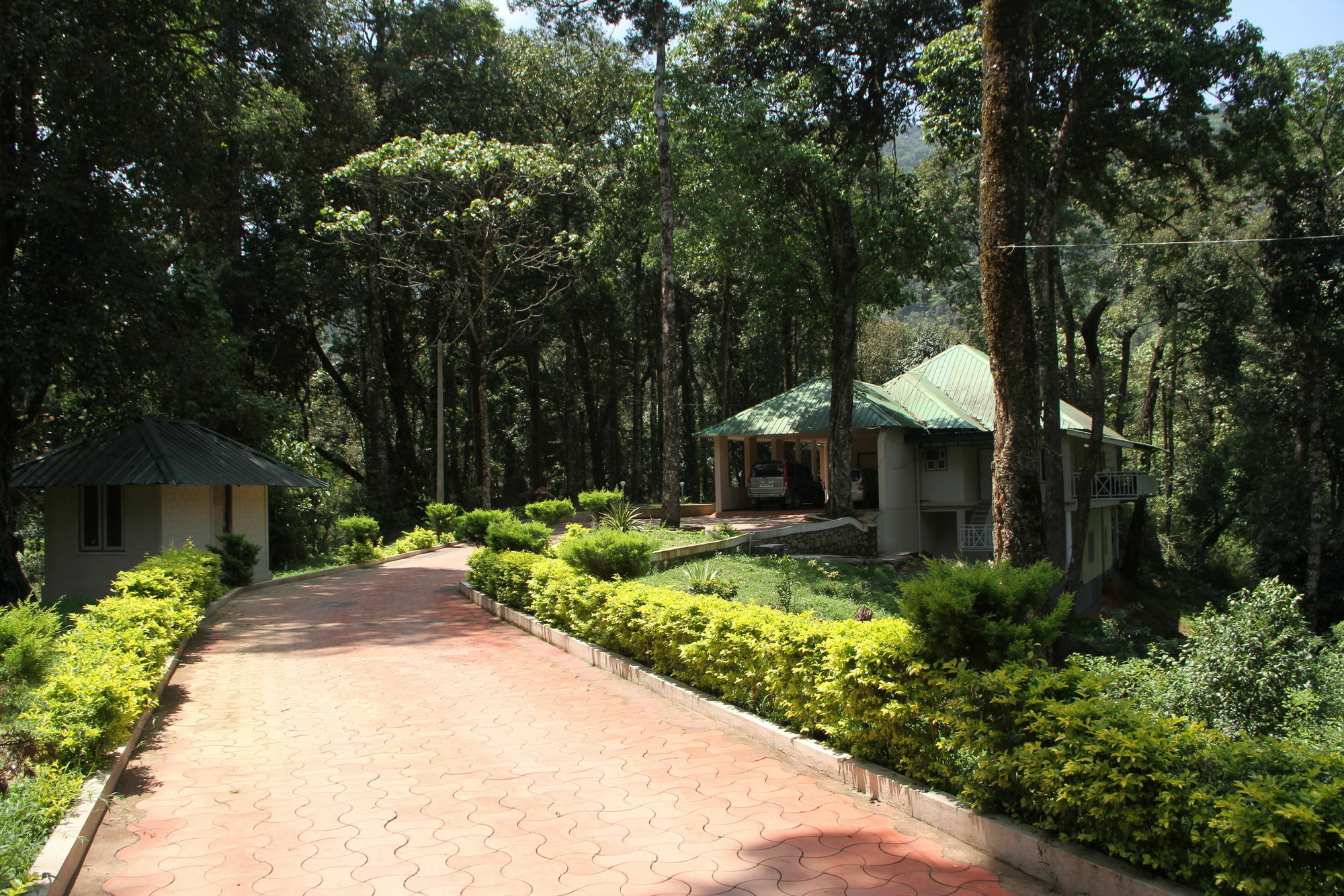 מונאר Deep Woods Resort מראה חיצוני תמונה